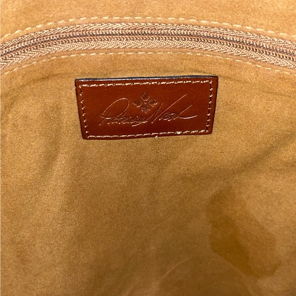 Large brown Patricia Nash shoulder purse - Picture 4 of 4
